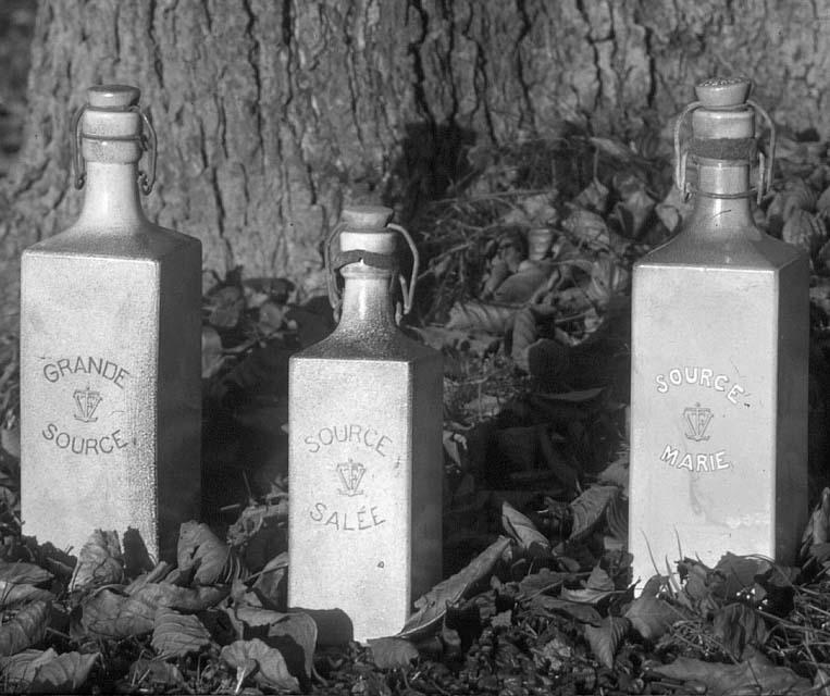 vittel-bouteille-gres_0